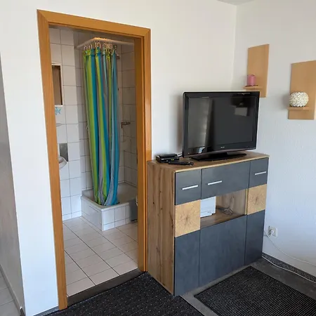 Апартаменты Und Monteurzimmer Heilbronn Domke *