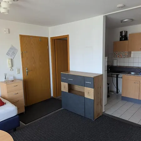 Апартаменты Und Monteurzimmer Heilbronn Domke