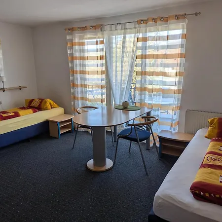 Daire Und Monteurzimmer Heilbronn Domke *